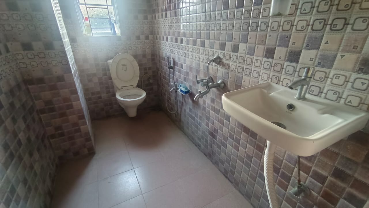 Unfurnished 3bhk in Kahilipara, Guwahati, Assam, India for Rent