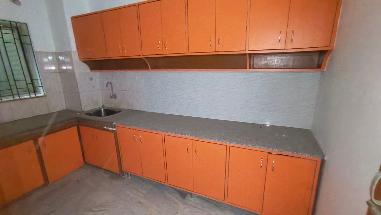 Unfurnished 2bhk in Bamunimaidan, Guwahati, Assam, India for Rent