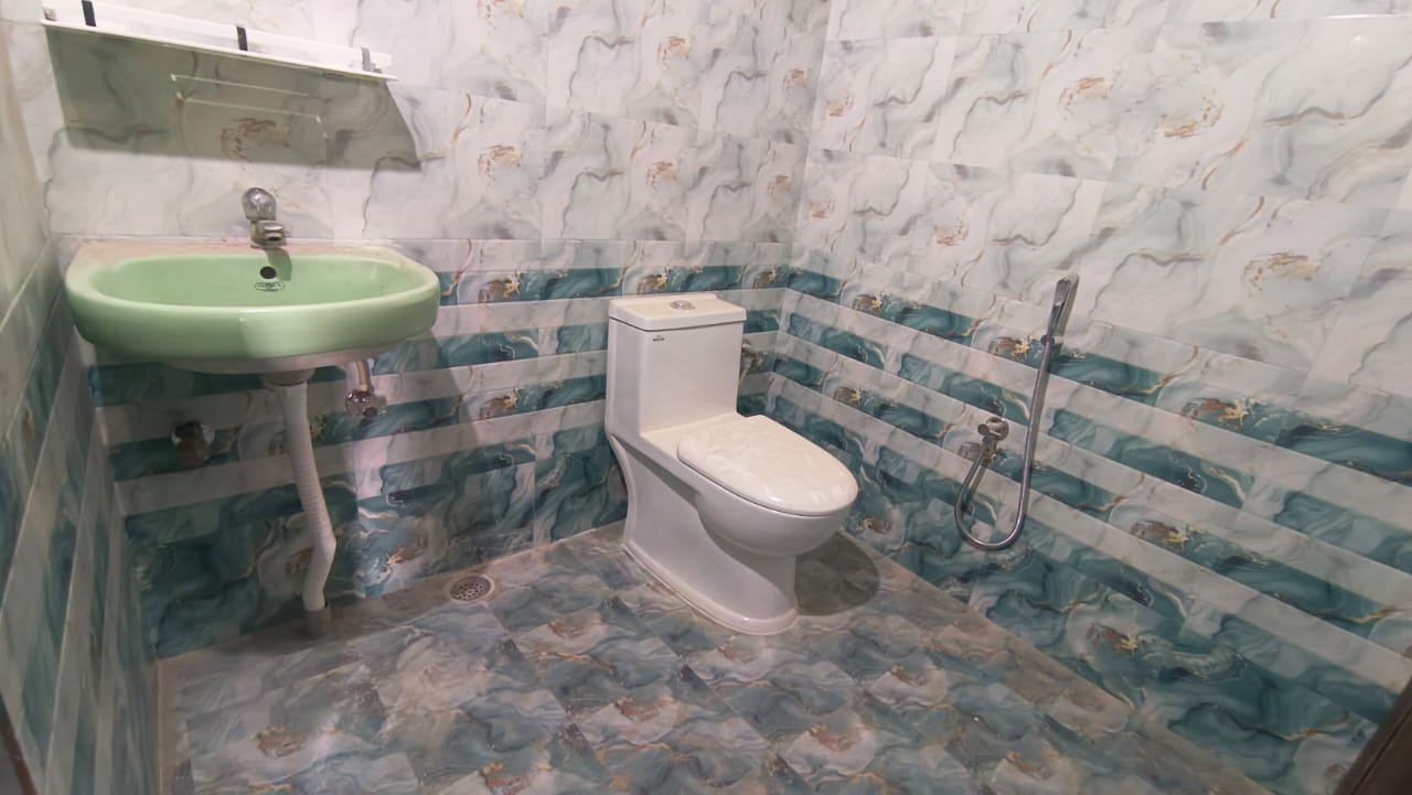 Unfurnished 2bhk in Hatigaon Chariali, Hatigaon, Guwahati, Assam, India for Rent