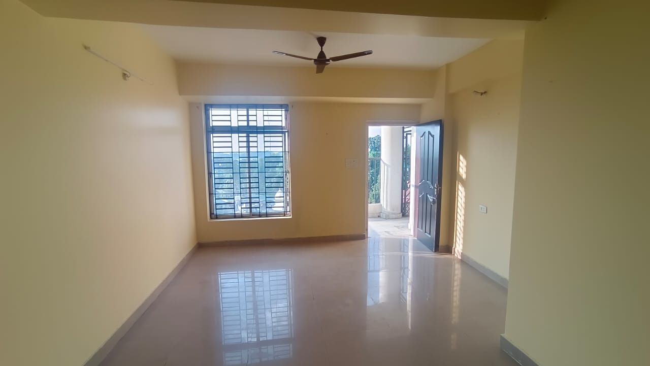 Unfurnished 3bhk in Uzan Bazar, Guwahati, Assam, India for Rent