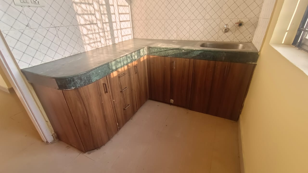 Unfurnished 3bhk in Uzan Bazar, Guwahati, Assam, India for Rent