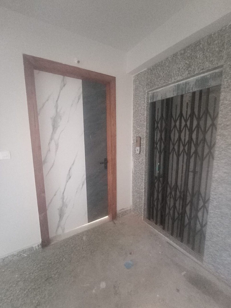 Semi Furnished 3bhk in Kahilipara, Guwahati, Assam, India for Rent