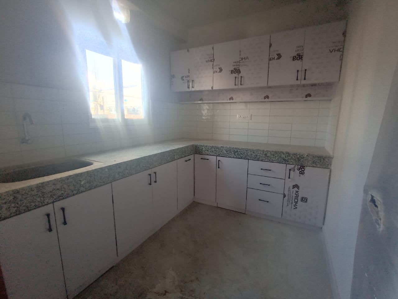 Semi Furnished 3bhk in Kahilipara, Guwahati, Assam, India for Rent