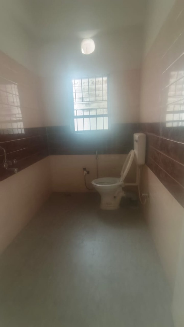 Unfurnished 3bhk in Jayanagar Chariali, Guwahati, Assam, India for Rent