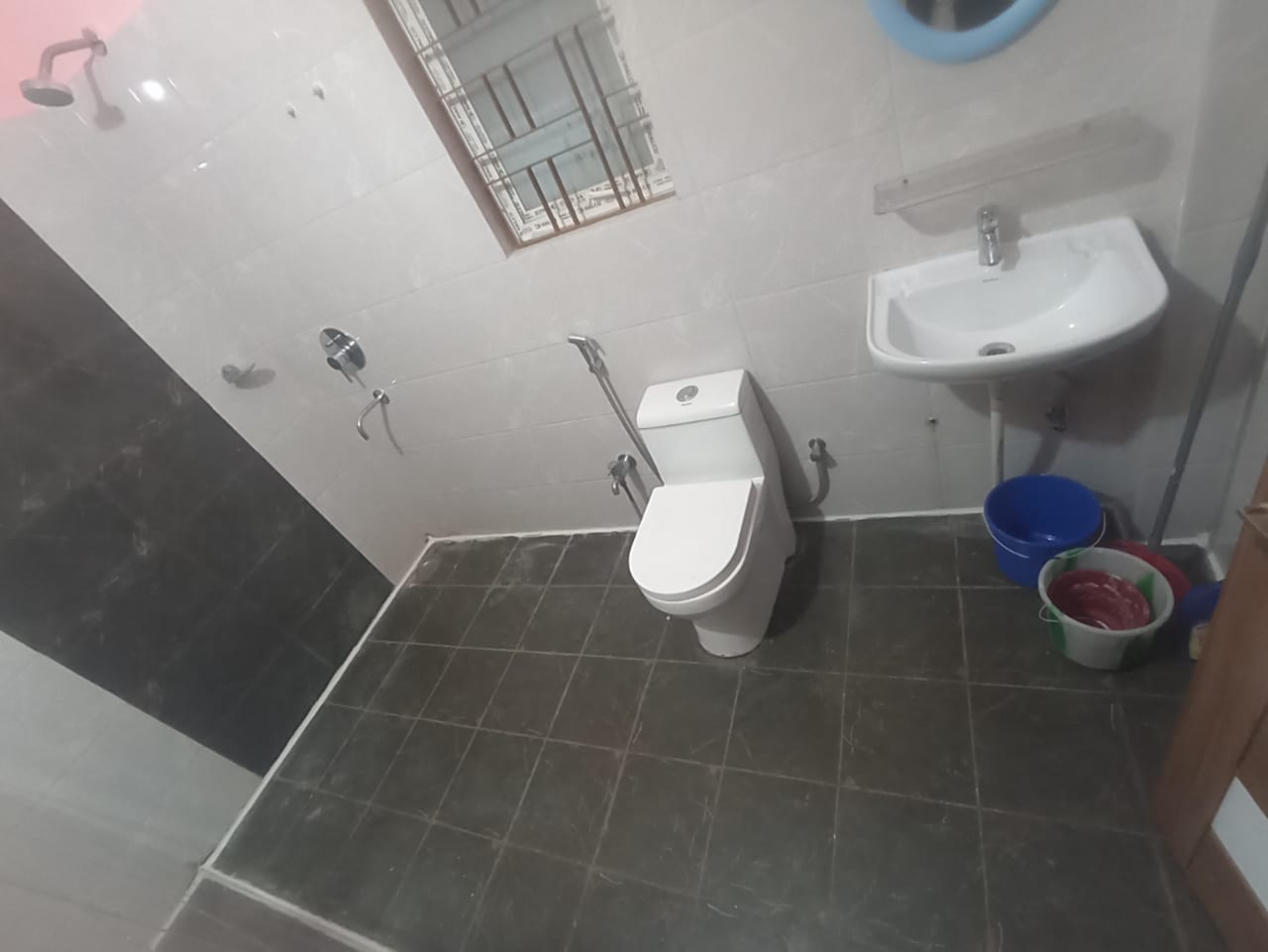 Semi Furnished 2bhk in Lachit Nagar, Guwahati, Assam, India for Rent