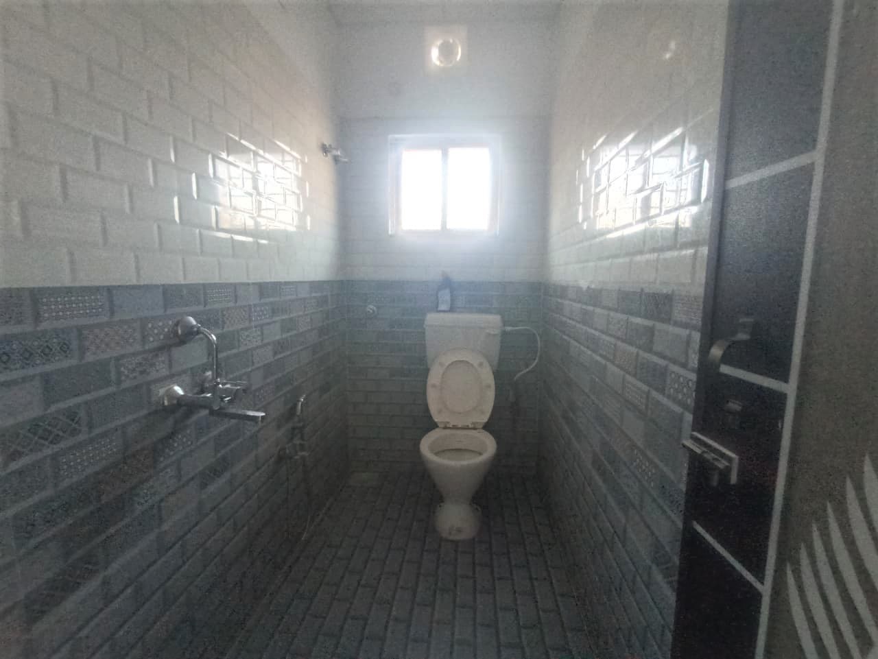 Unfurnished 1BHK in Ulubari, Guwahati, Assam, India for Rent