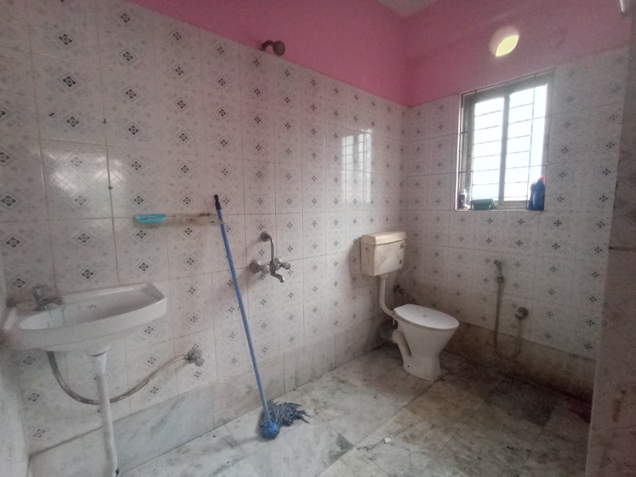 Unfurnished 3bhk in Beltola, Guwahati, Assam, India for Rent