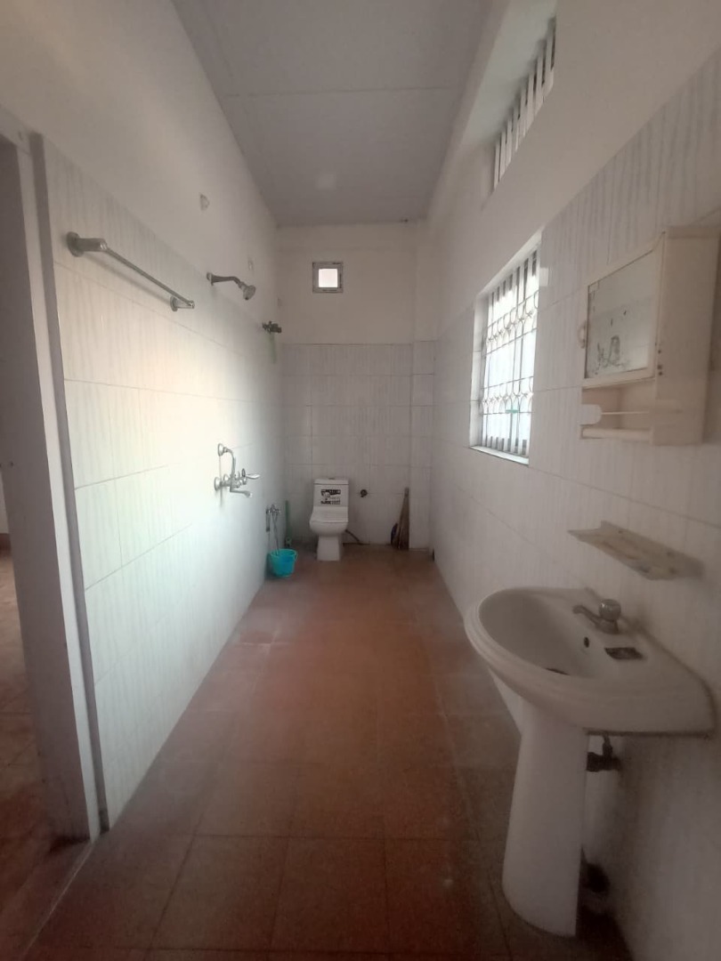 Unfurnished 2bhk in Kahilipara, Guwahati, Assam, India for Rent