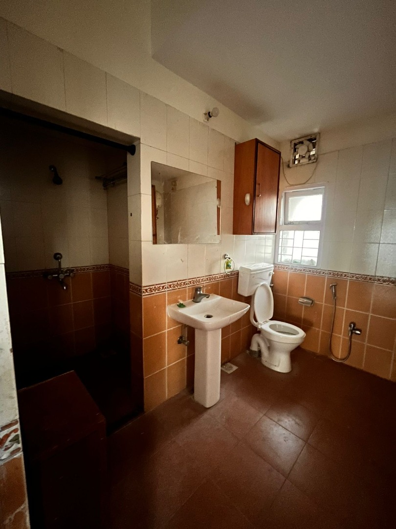 Semi Furnished 4bhk(duplex) in Beltola, Guwahati, Assam, India for Rent