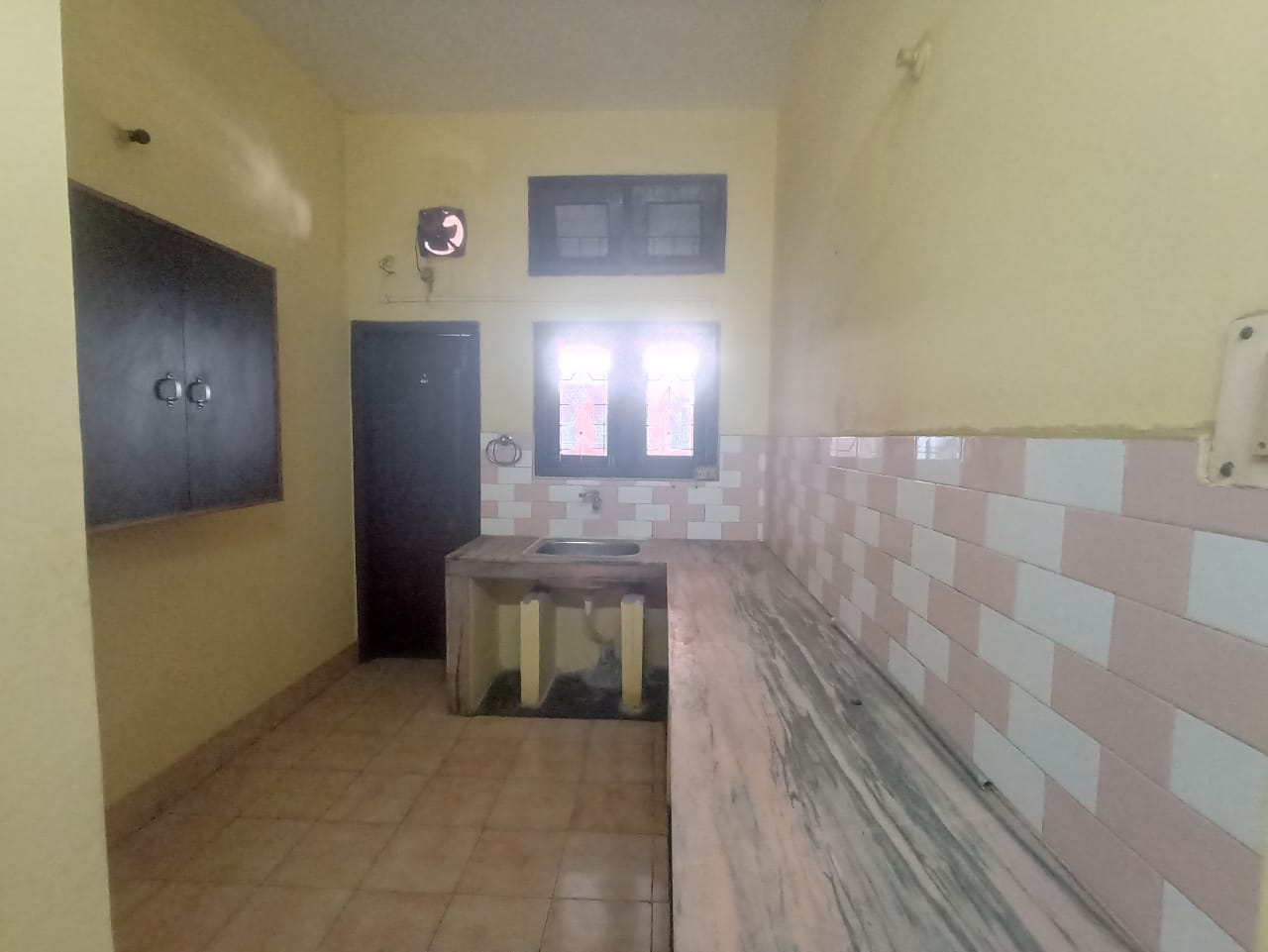 Unfurnished 3bhk in Rajgarh, Chandmari, Guwahati, Assam, India for Rent