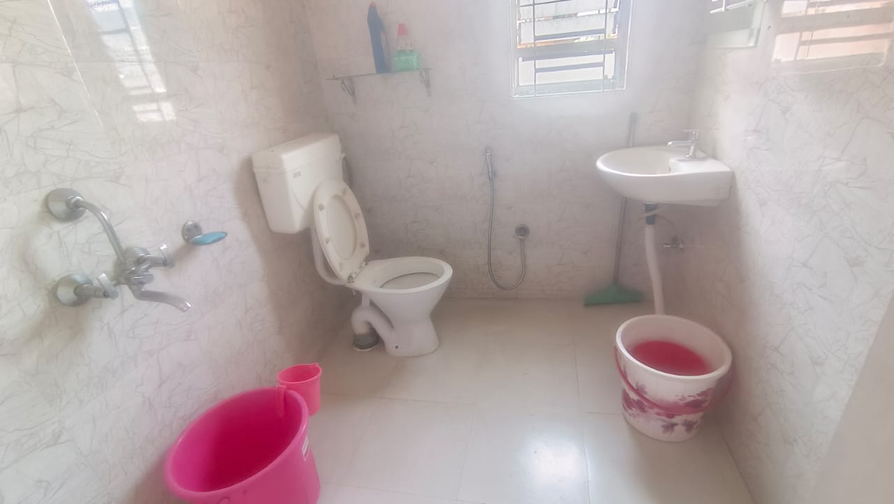 Semi Furnished 3bhk in Bhetapara, Guwahati, Assam, India for Rent