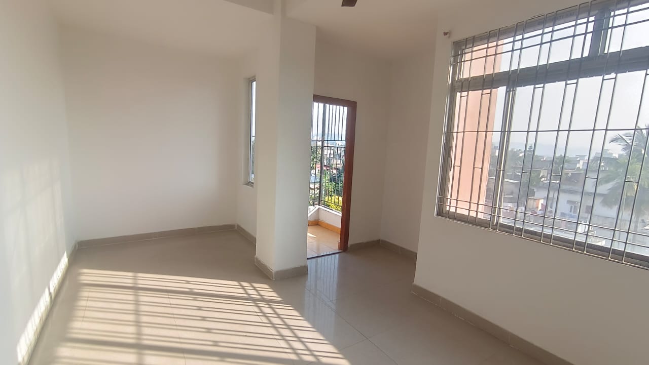 Unfurnished 3bhk in Survey, Beltola,, Samannay Path, Beltola Tiniali, Guwahati, Assam, India for Rent