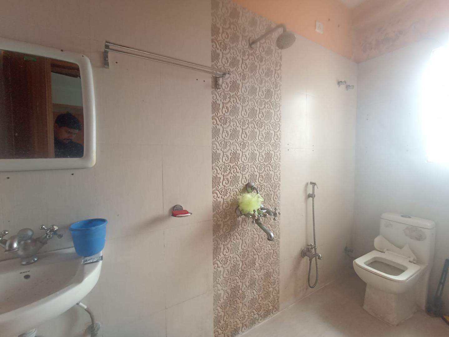 Unfurnished 2bhk in Narikalbari, Guwahati, Assam, India for Rent