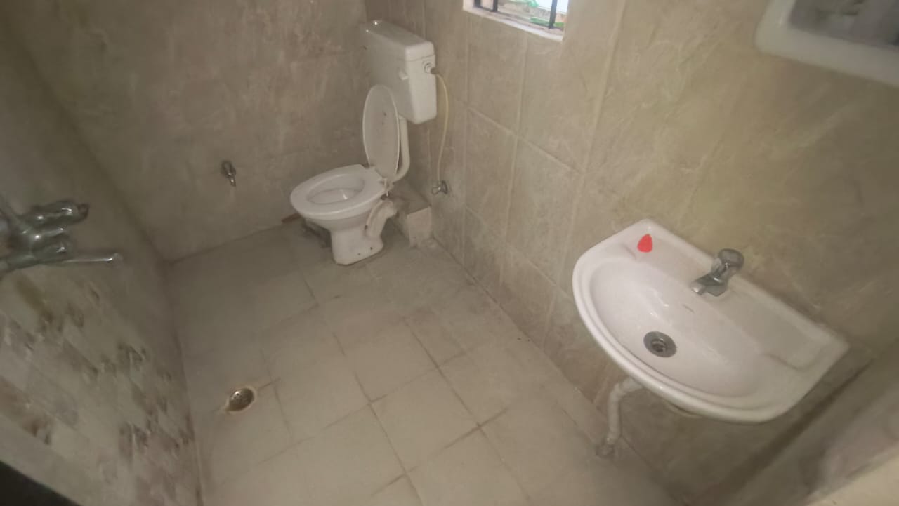 Semi Furnished 3bhk in Panjabari, Khanapara, Guwahati, Assam, India for Rent