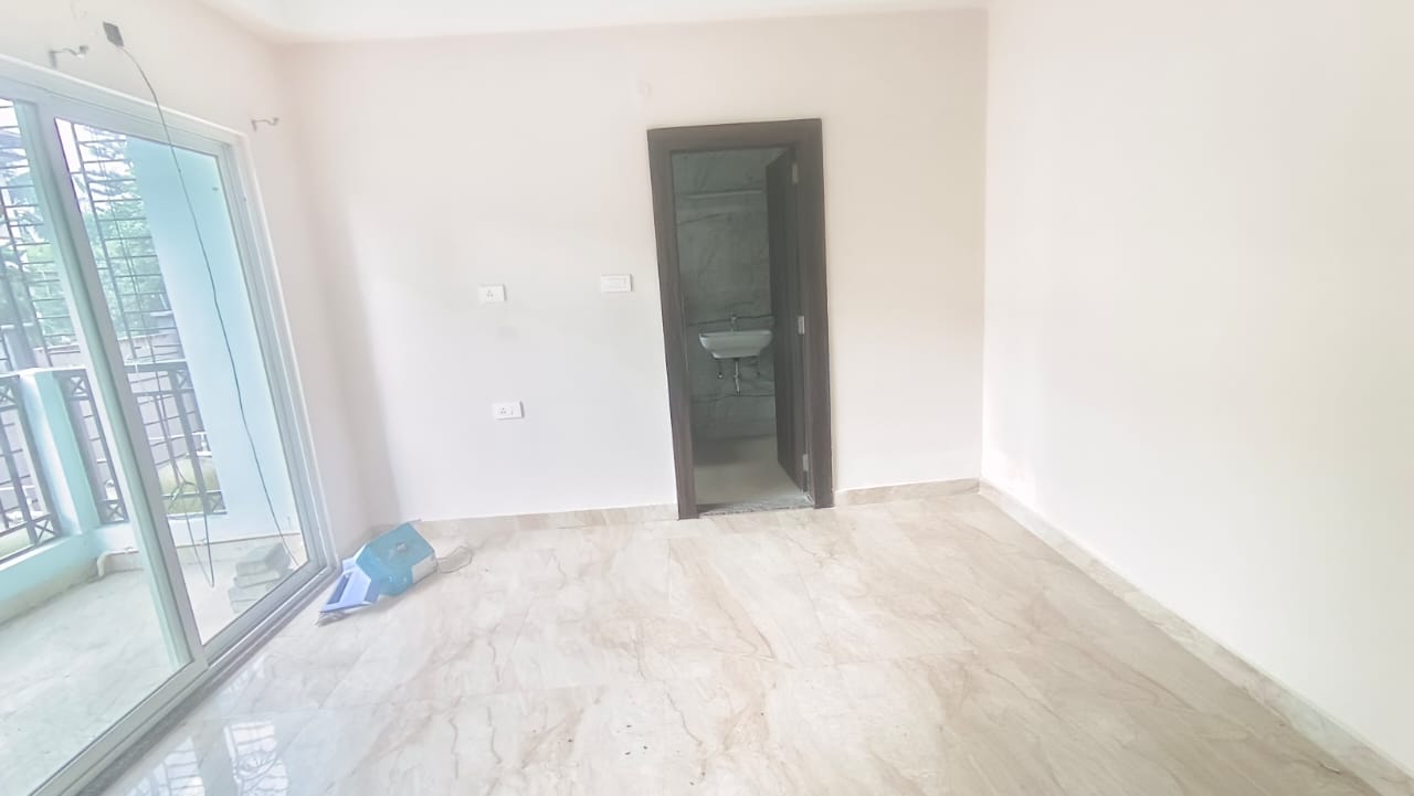 Unfurnished 4bhk in rehabari for Rent