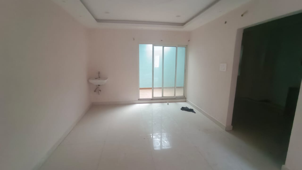 Unfurnished 4bhk in rehabari for Rent
