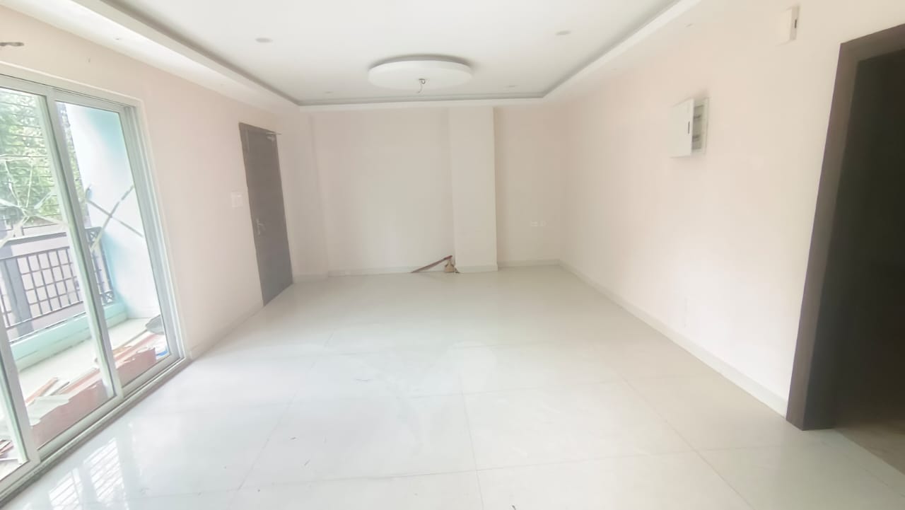 Unfurnished 4bhk in rehabari for Rent
