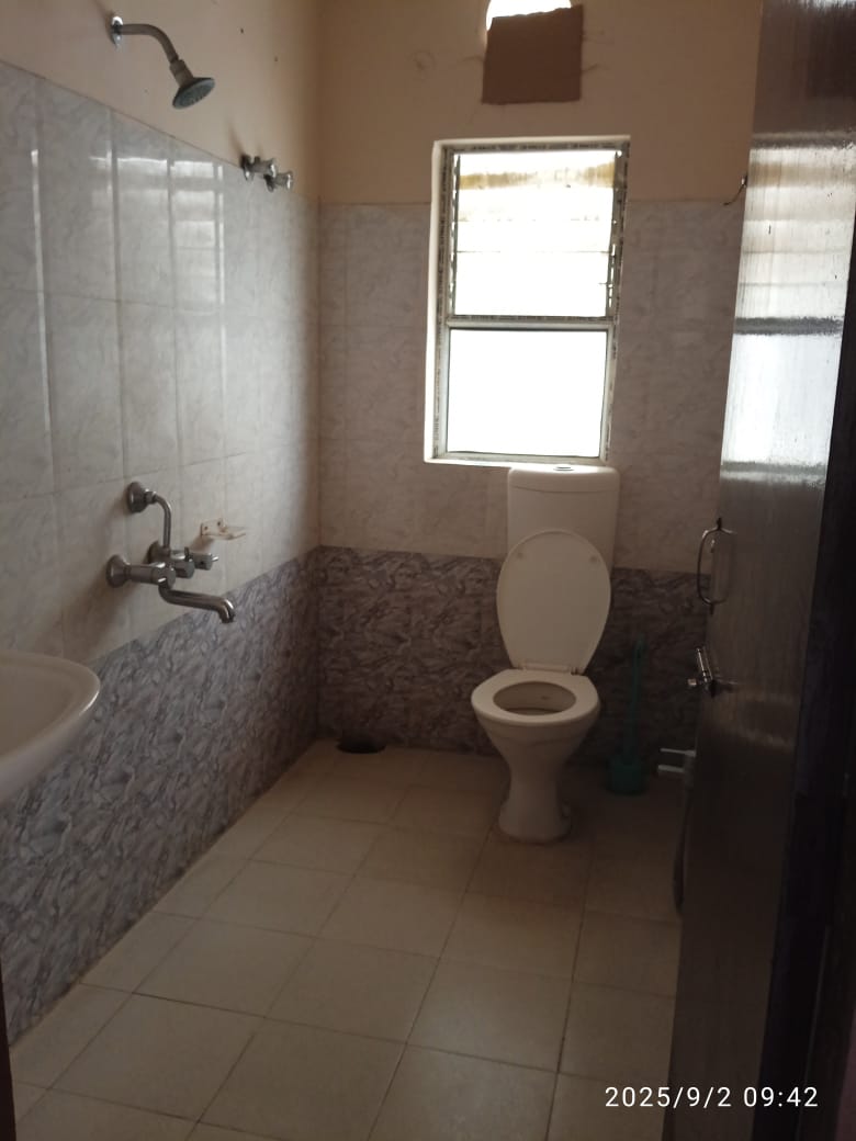 Unfurnished 3bhk in Lalmati, Guwahati, Assam, India for Rent